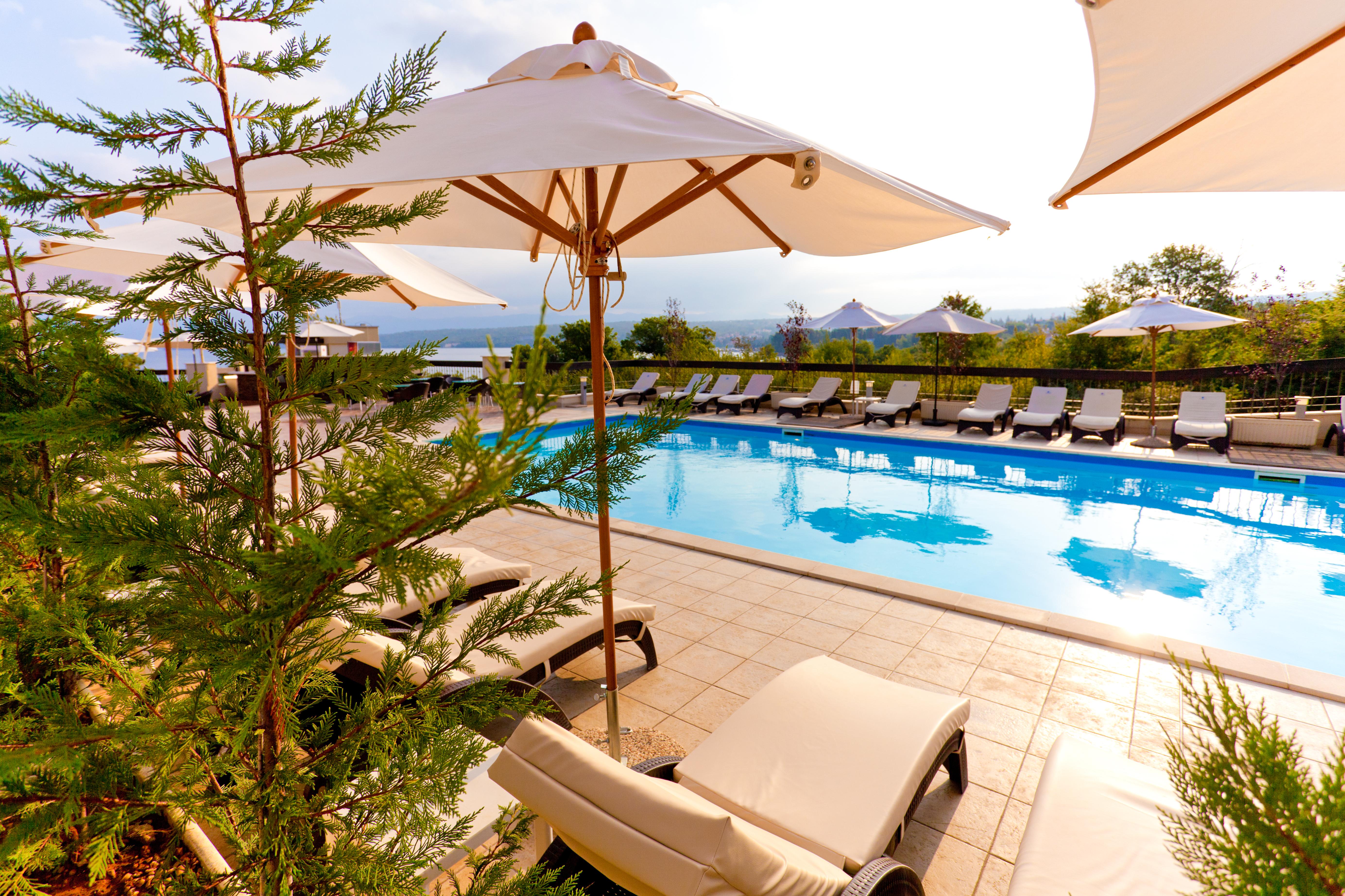 Blue Waves Resort Malinska Bagian luar foto