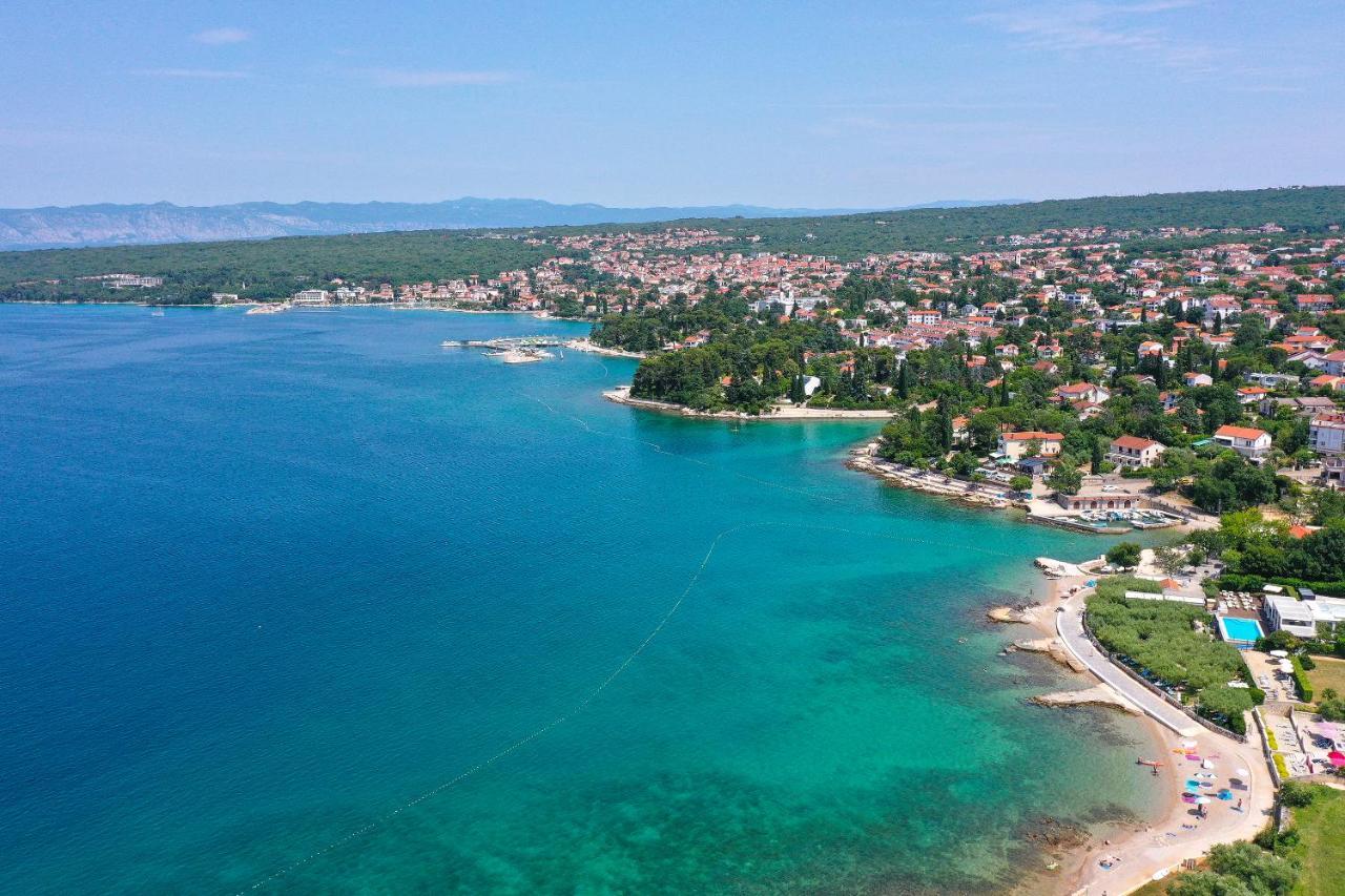 Blue Waves Resort Malinska Bagian luar foto