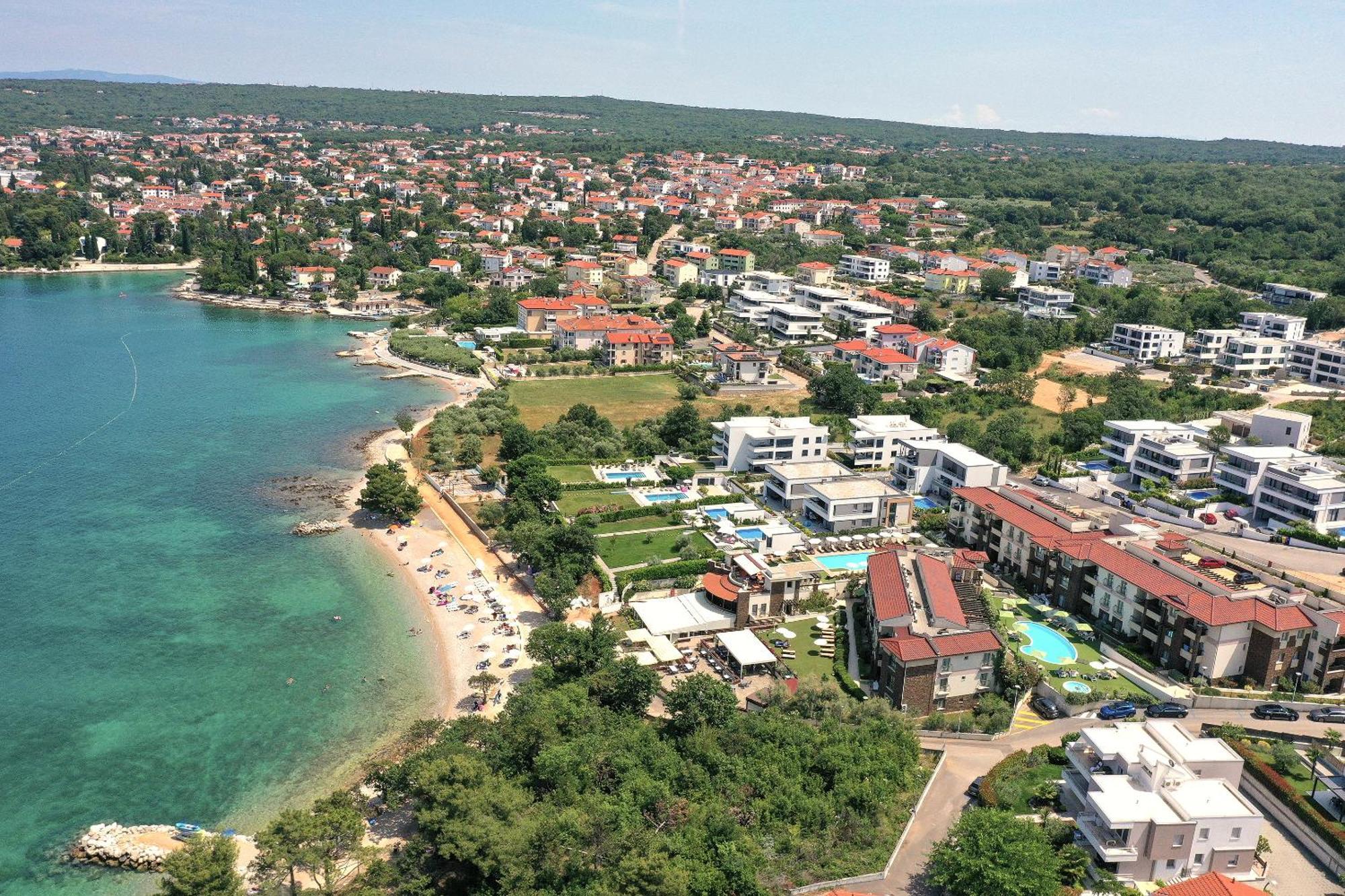 Blue Waves Resort Malinska Bagian luar foto
